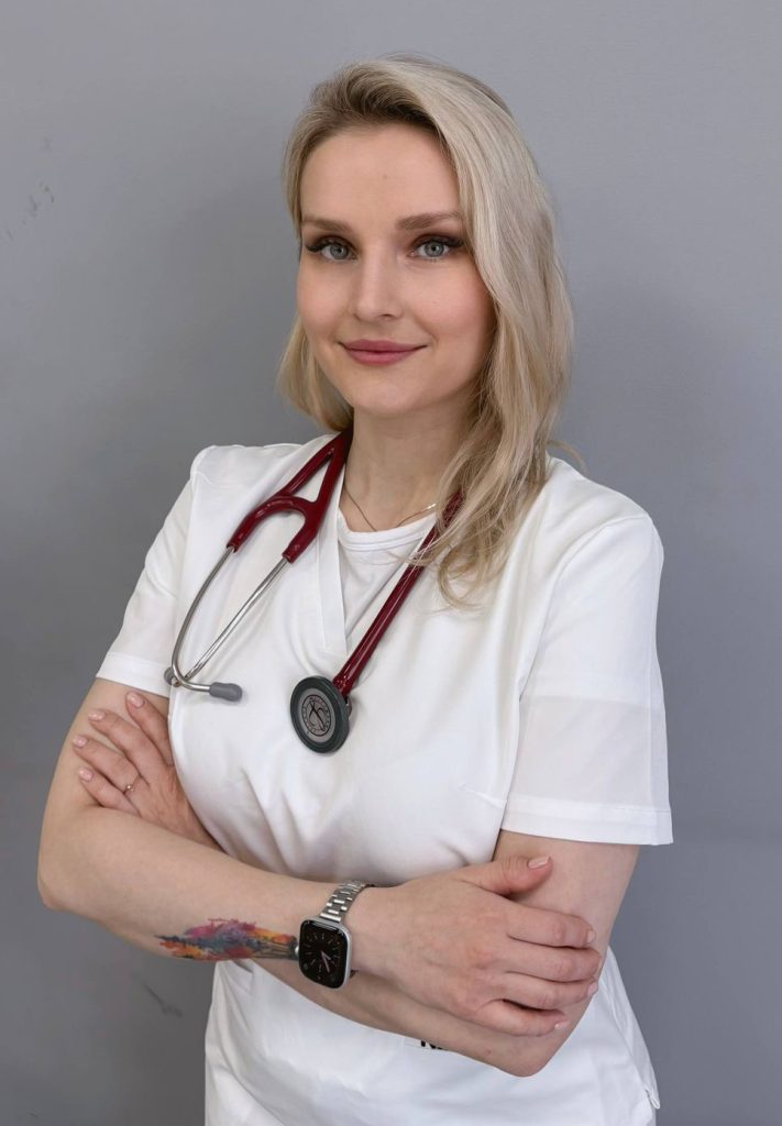 veterinarnyy-vrach-kostikova-anastasiya-711x1024 Костикова Анастасия Геннадьевна